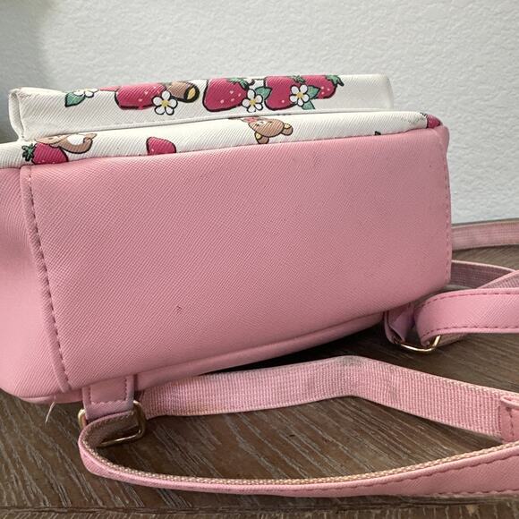 Rilakkuma Mini Backpack Teddy Bear Strawberry White Pink San-X Bioworld Small - Picture 13 of 16